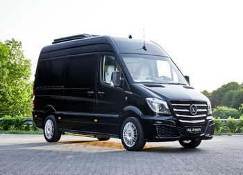 V Prestige Trade Group